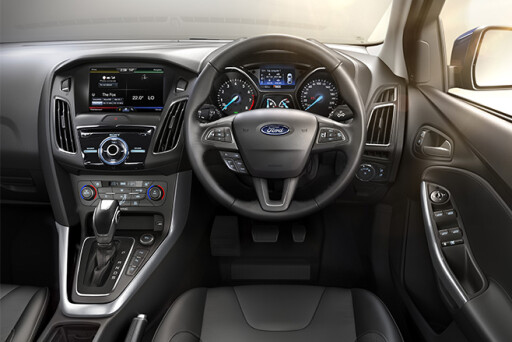 Ford -focus -review -interior -dash -and -steering -wheel