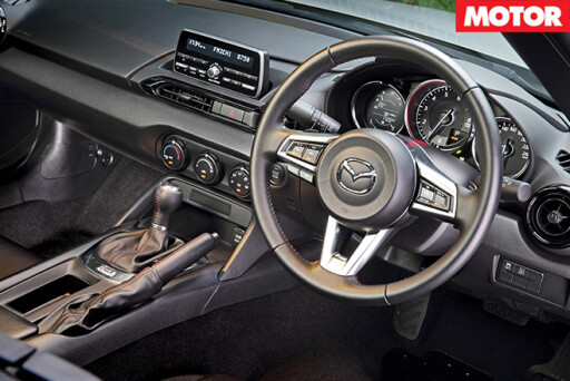 Mazda MX-5 auto review interior