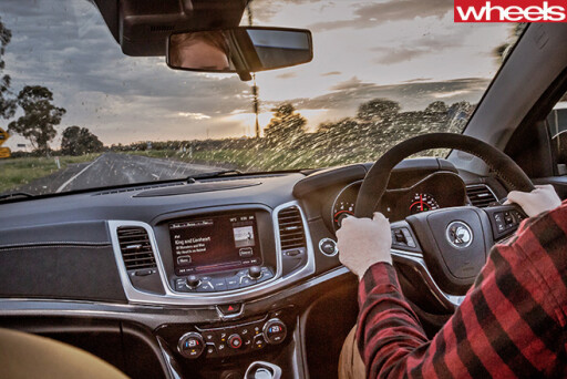 HSV-Track -Edition -interior -windscreen