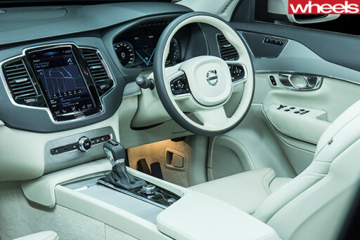 Volvo -XC90-interior