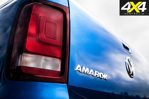 2017 Volkswagen Amarok badge
