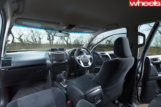 Toyota -Prado -front -seats -interior
