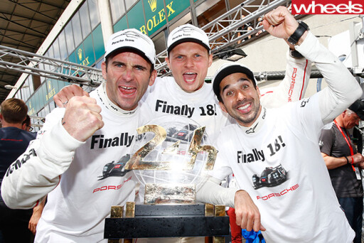 Porsche -Le -Mans -team -celebrate