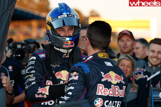 Red -Bull -Racing -drivers -shaking -hands