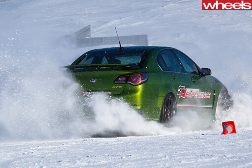 Green -HSV-GTS-rear -drifting -in -snow