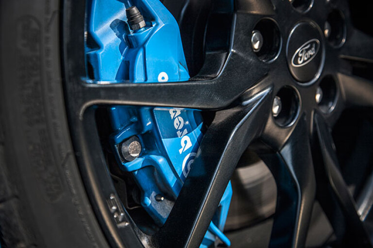 658 Ford Focus RS 129 Brembo