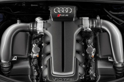2008 Audi RS6 Avant engine