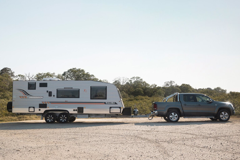 2018 Volkswagen Amarok V6 towing caravan