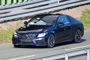 Mercedes C-Class Coupe Spy Pic