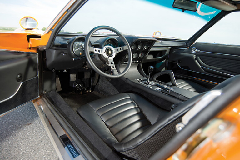 Lamborghini Miura interior
