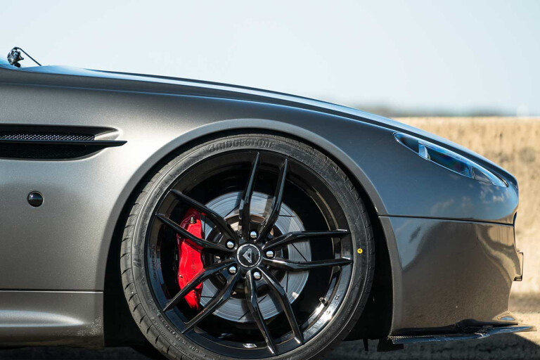 Aston Martin Vantage Bridgestone S 007 A Tyres Jpg