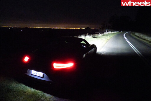 Porsche -911-rear -taillights -night-