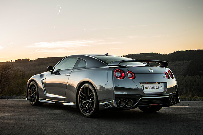 15 Things You Need To Know About The 17 Nissan Gt R