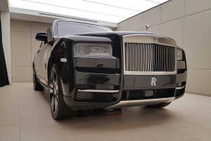 Rolls Royce Cullinan endless bespoke options