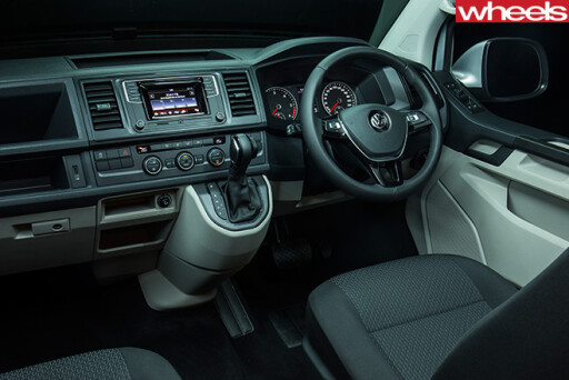 VW-Transporter -front -seats