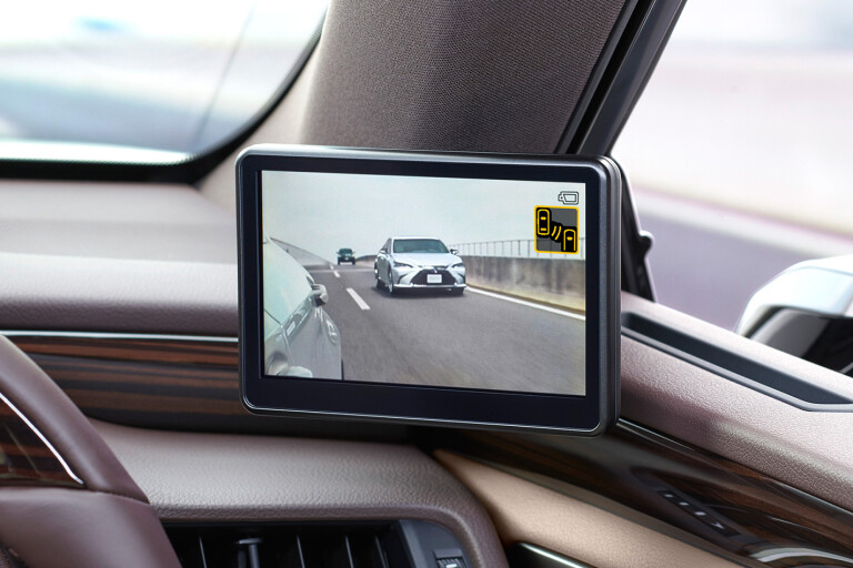 Lexus Es Mirrorless Screen Jpg