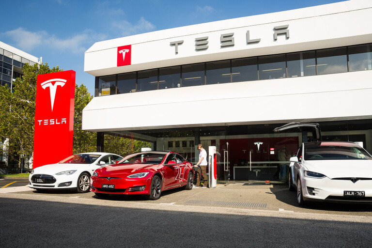 Electric Car Sales Tesla Dealership Jpg