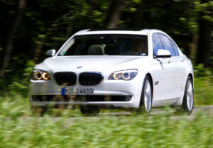 FIRST DRIVE: BMW 760Li