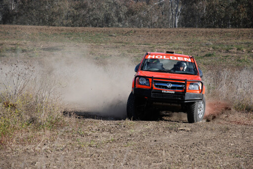 Holden-Rally-Team-Colorado-V8-custom-offroading.jpg