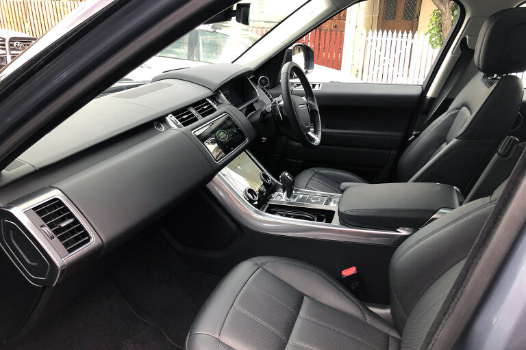 Range Rover Sport Si4 SE Hybrid interior