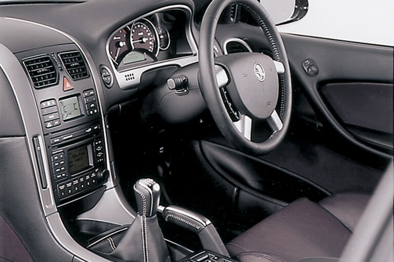 Holden Monaro Series II interior