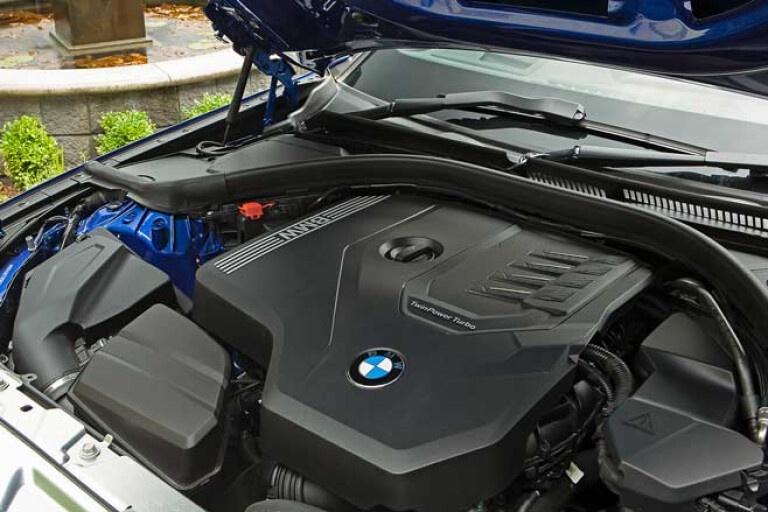BMW 330 I Touring Engine Jpg