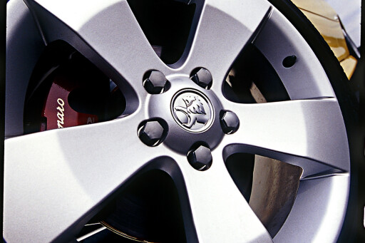 2004 Holden Monaro VZ wheels