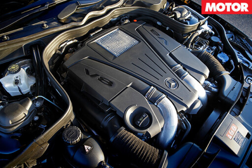 Mercedes-Benz CLS 500 engine