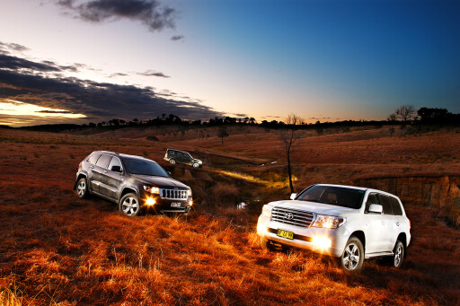 2011 Toyota LandCruiser 200 Series vs Land Rover Discovery 4 vs Jeep Grand Cherokee.jpg