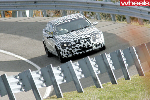 Holden -VE-Commodore -front -spy -pic