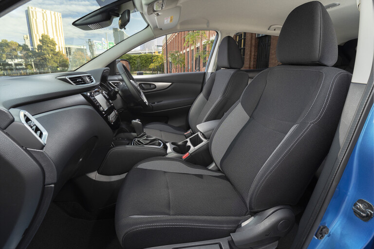 2019 Nissan Qashqai Stplus Interior Frontseats Jpg