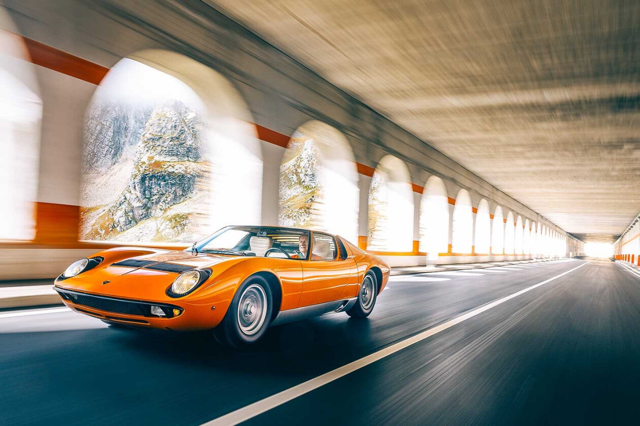 The Italian Job Lamborghini Miura driven