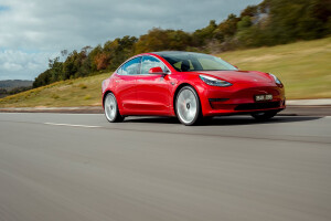 Tesla Model 3 Performance 0-100km/h tested