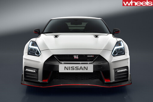Nissan -GT-R-Nismo -front -white