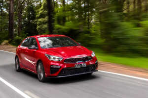 2019 KIA CERATO HATCH GT Front Side Action Jpg