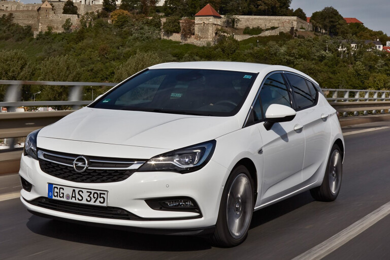 2016 Holden Astra review