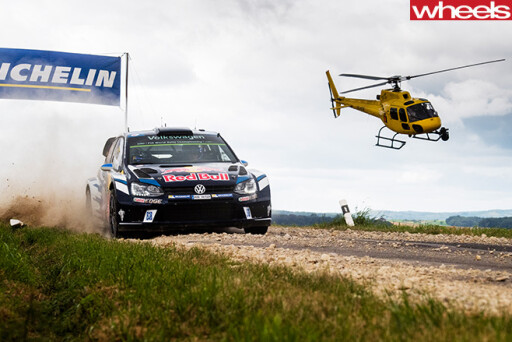 Ogier -VW-Polo -driving -around -track