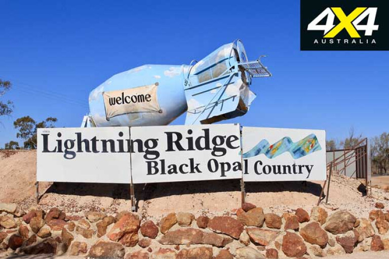 Lightning Ridge NSW Welcome Sign Jpg