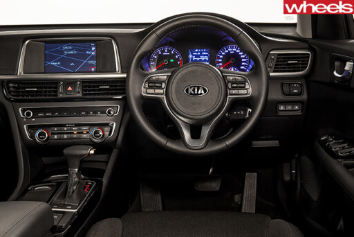 Kia -Optima -GT-interior