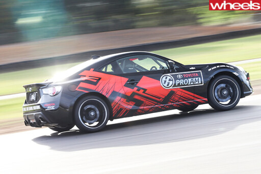 Toyota -86-Race -Car -driving -side