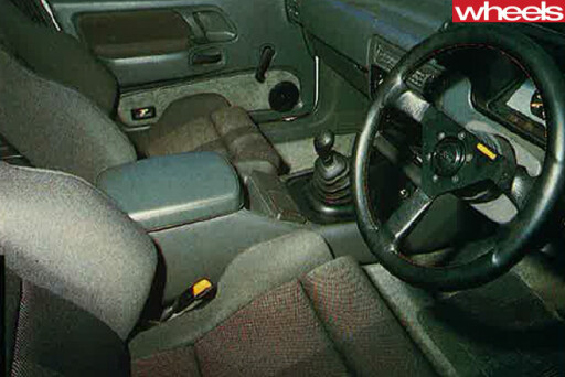 Ford -Falcon -XF-SVO-interior