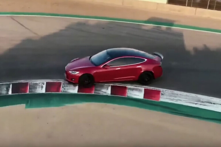 Tesla Model S Plaid Achieves New Quarter Mile World Record In Seconds