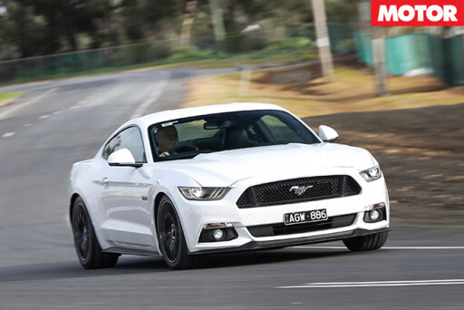 Herrod -Motorsport -Ford -Mustang -turning