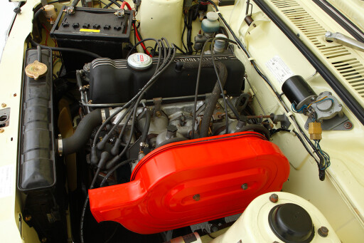 Datsun 1600 legend series engine