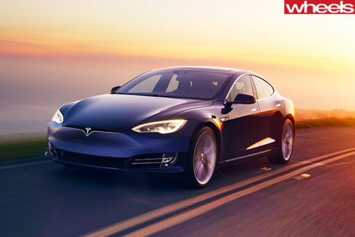 Tesla -Model -S-driving