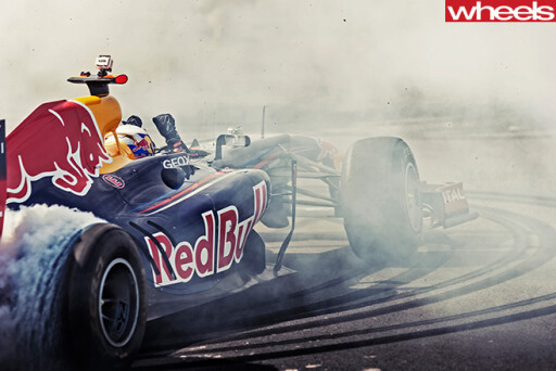 Daniel -Ricciardo -F1-car -rear -side