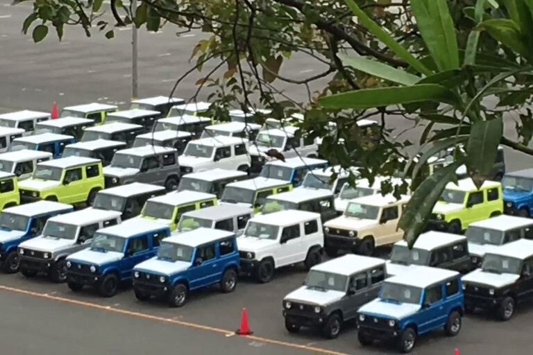 2019 Suzuki Jimny parking lot