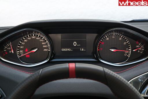 Peugeot -308-Gti -steering -wheel -and -tacho