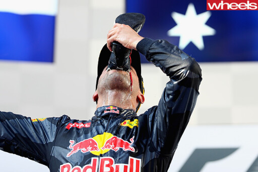 Shoey -Daniel -Ricciardo -Malaysian -GP-podium