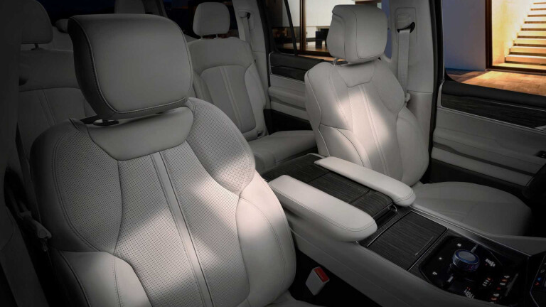 2022 Jeep Wagoneer Interior Front Seats Jpg
